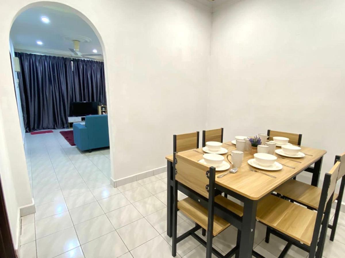 Cozy Murni 14Th Entire 3 Bedroom House At Alma Bkt Mertajam 메르타잠 외부 사진
